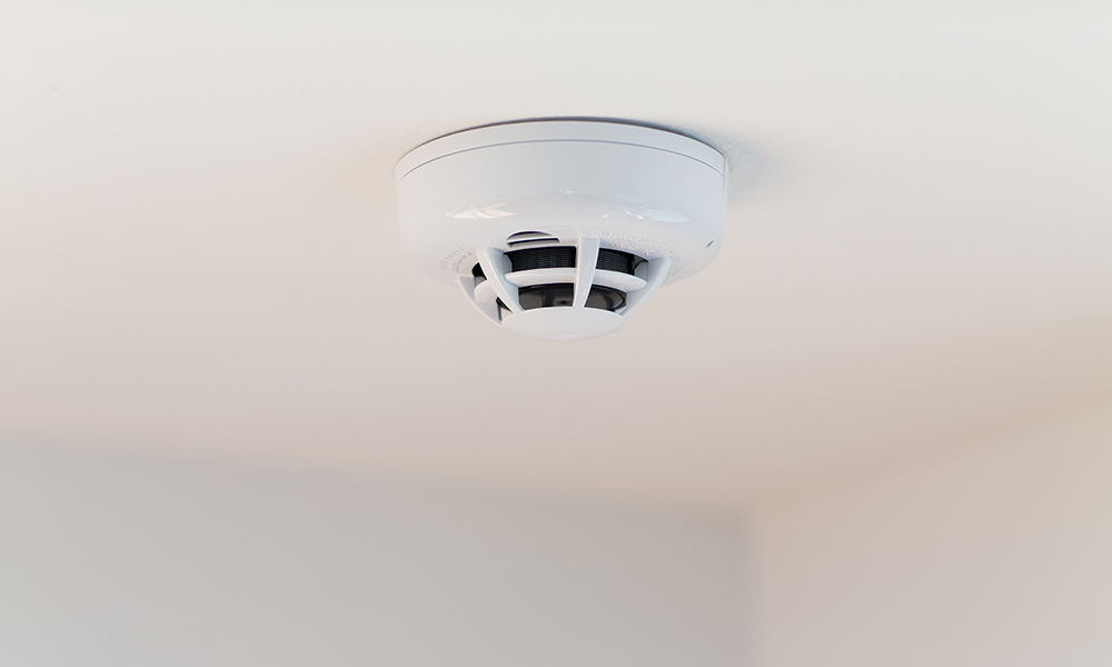 smoke-detector-white-mounted-ceiling-2 Smoke Detector White Mounted Ceiling 2